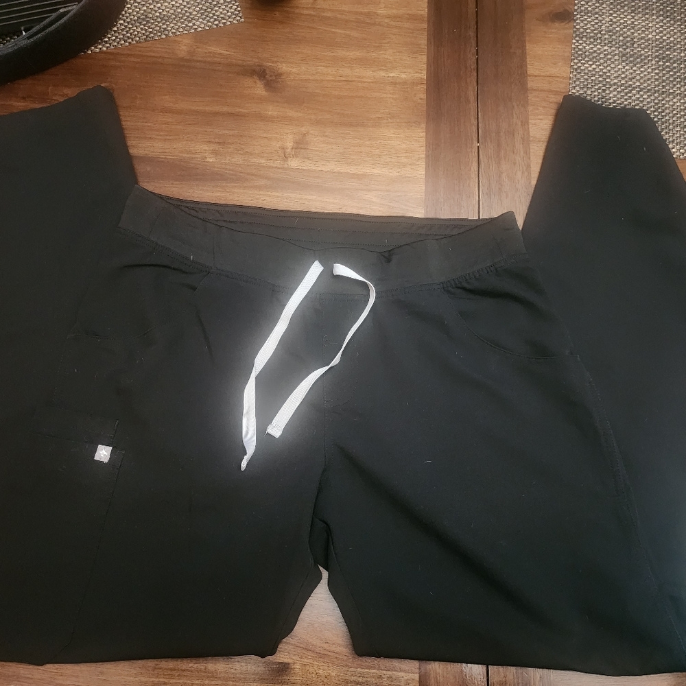 Tall Figs Scrub Pant